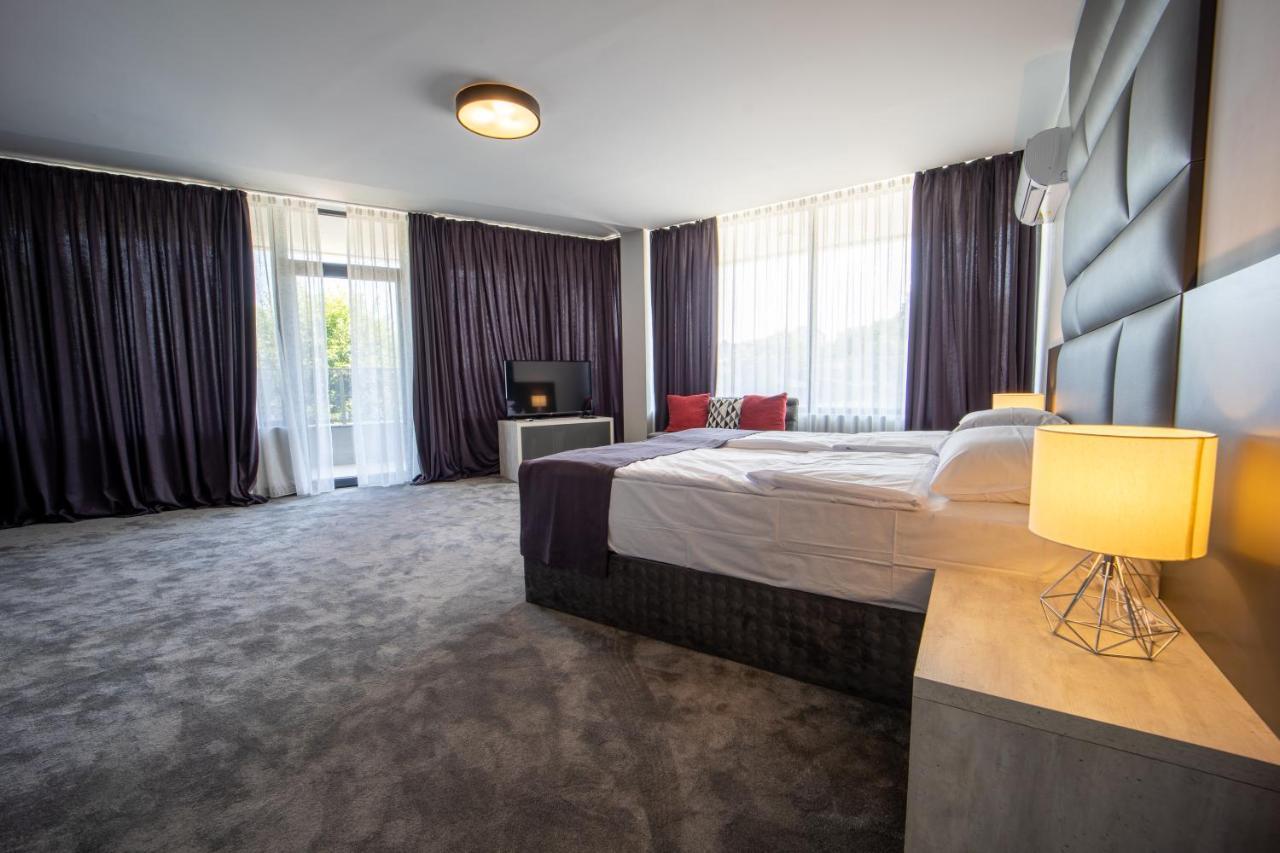Hotel Caesar 2 Kardzsali Kültér fotó