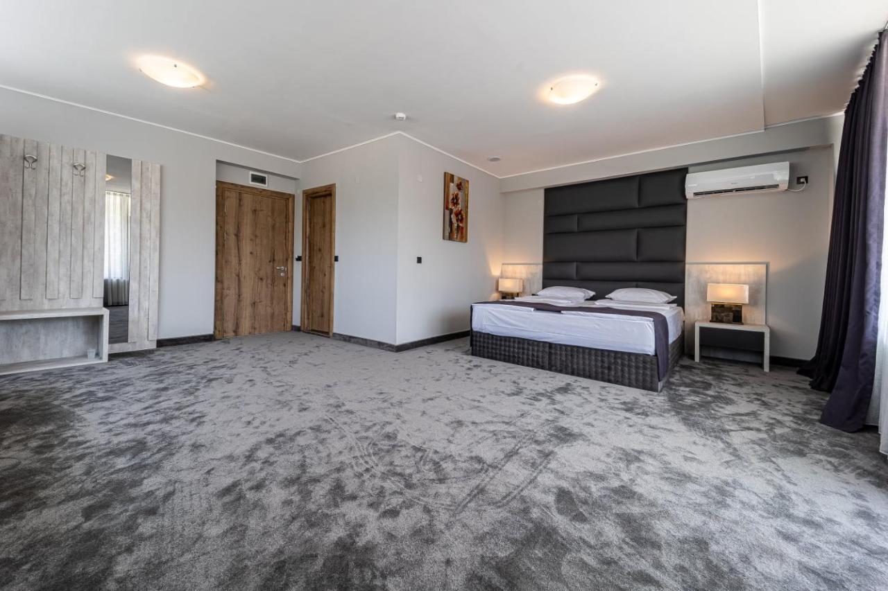 Hotel Caesar 2 Kardzsali Kültér fotó